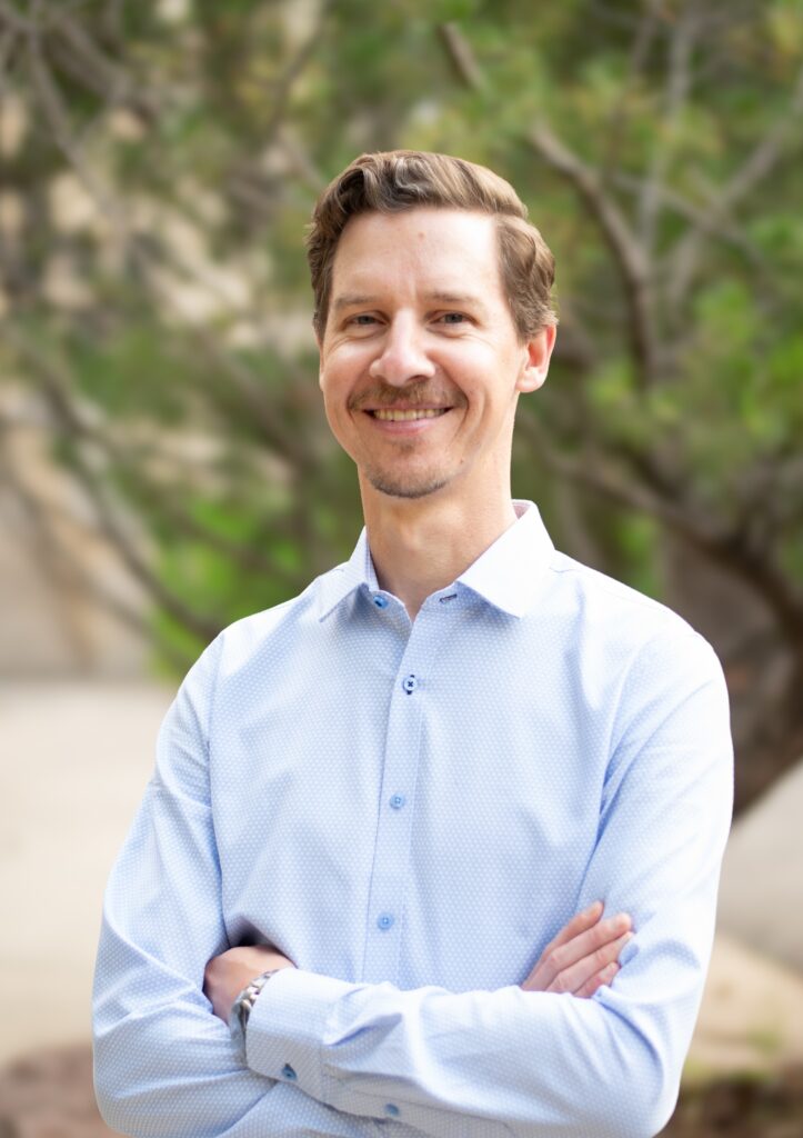 Therapist in Saskatoon offering counselling for anxiety, depression, self-esteem, relationship difficulties, grief and loss.